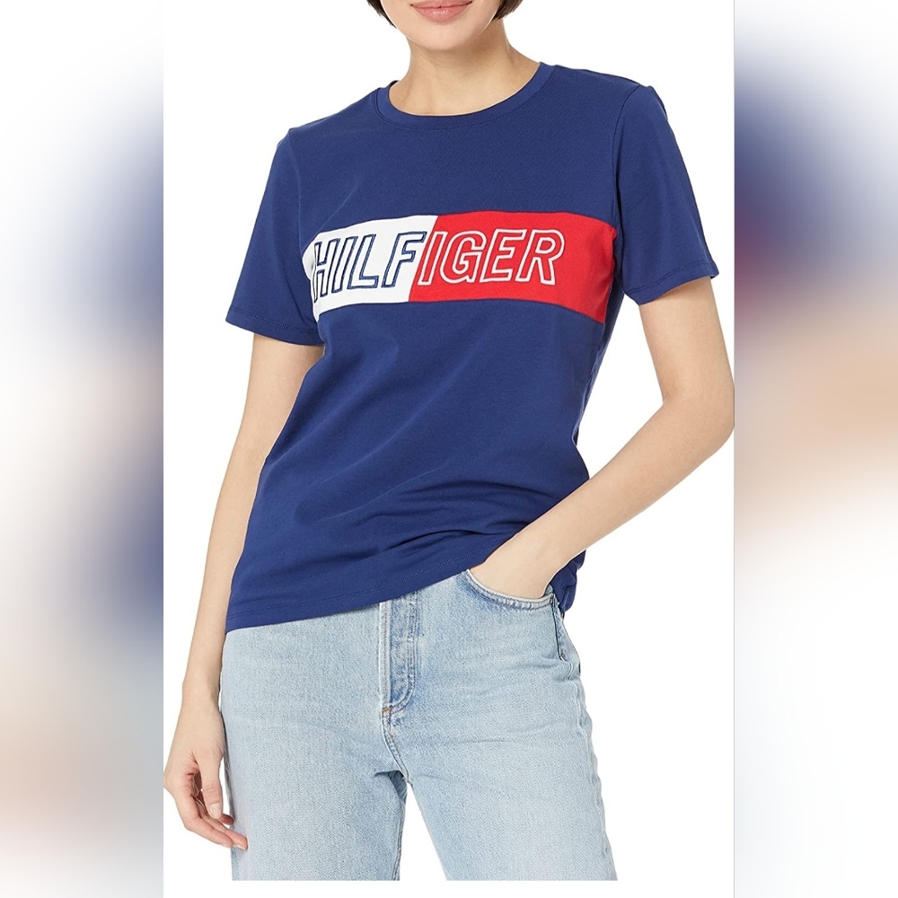 Tommy Hilfiger Women's Shirt Size M.